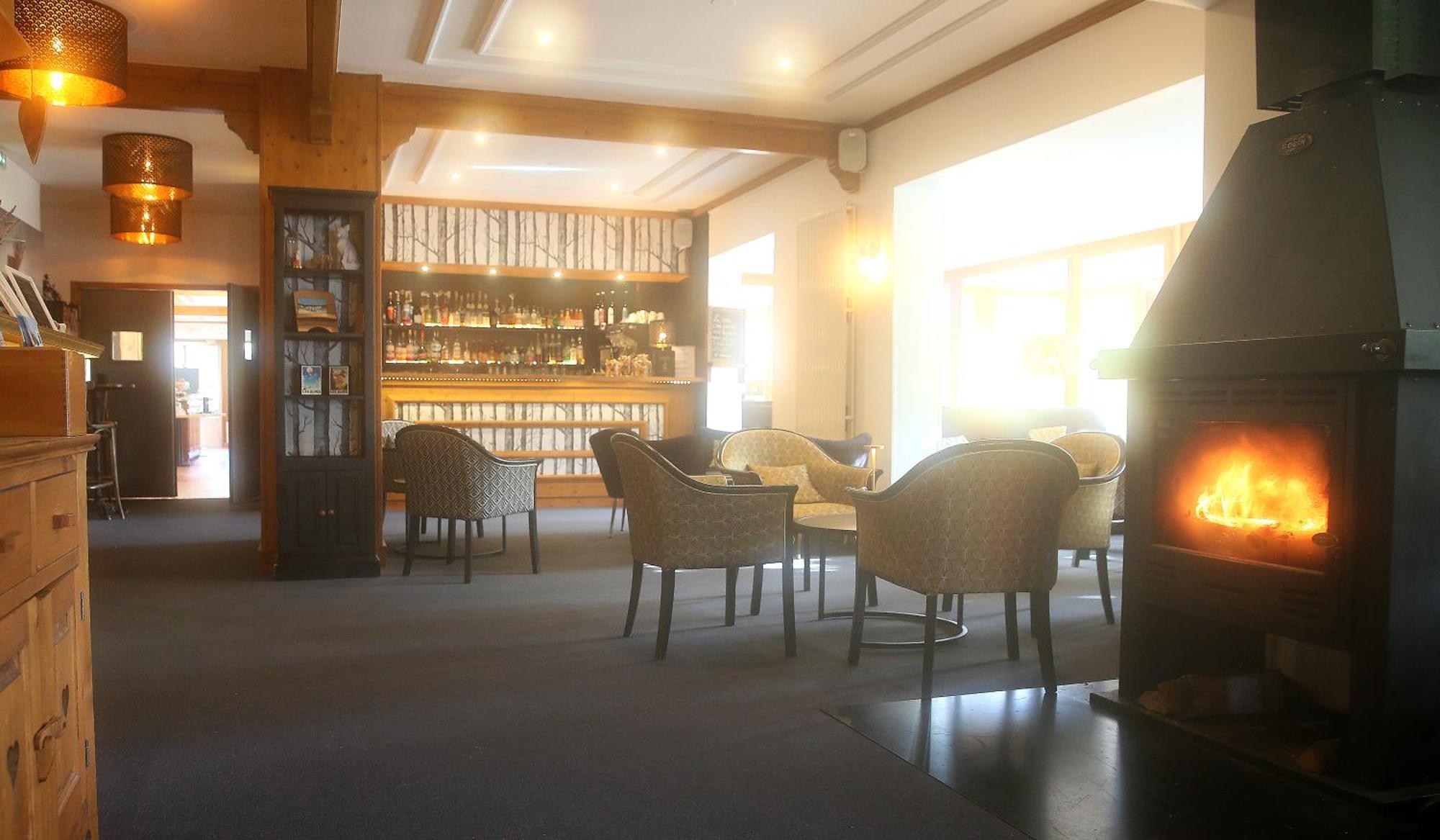 Hotel Restaurant La Buffe 奥特朗 外观 照片